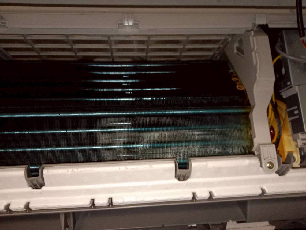台南分離式冷氣蒸發器清洗 施工前