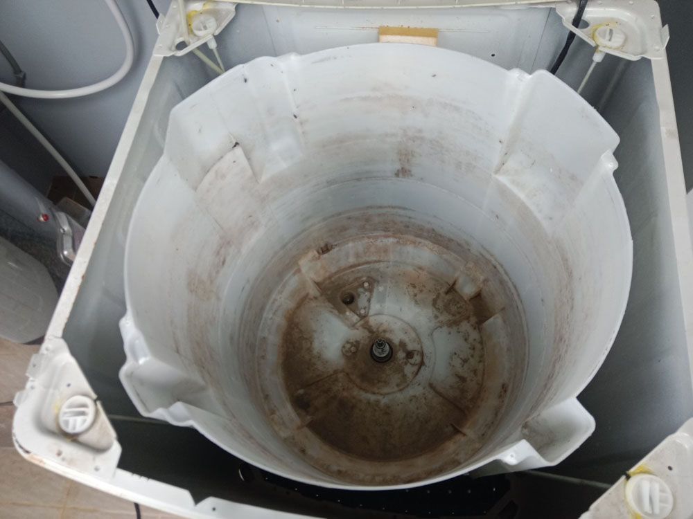 高雄洗衣機內桶深層清洗 施工前